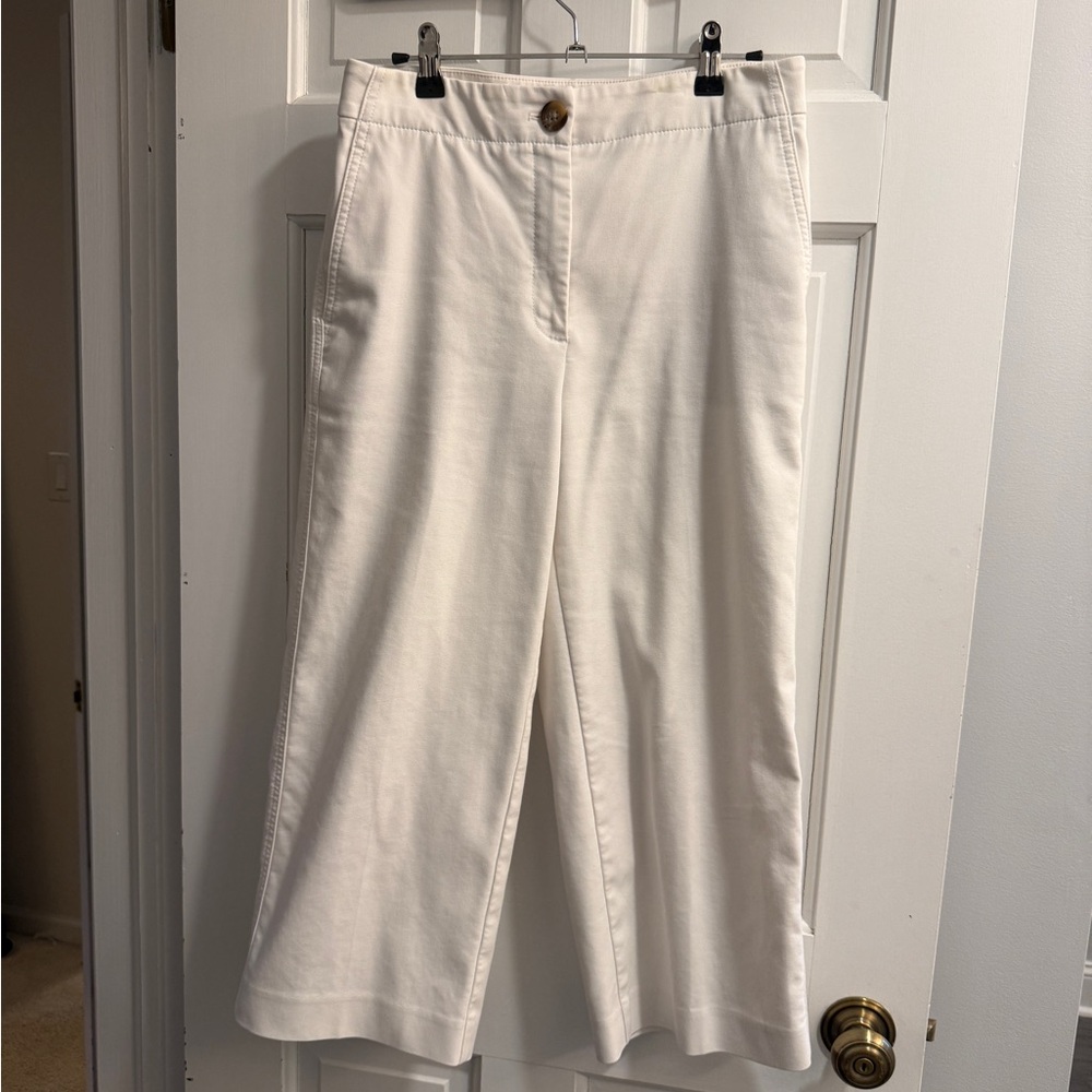 Ann Taylor wide leg crop, white, size 6P